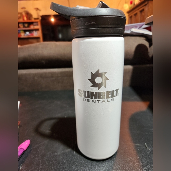 White Camelbak Water Bottle - Picture 1 of 4